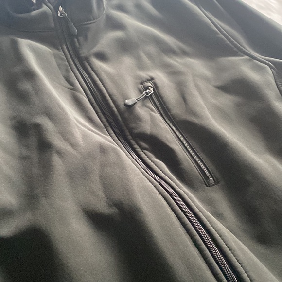 Amazon Essentials jacket - Picture 4 of 8